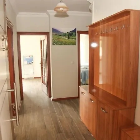 Royal Seza Aparthotel 3*
